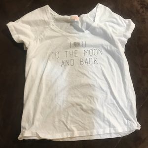 Graphic tee “I love you to the moon and back”
